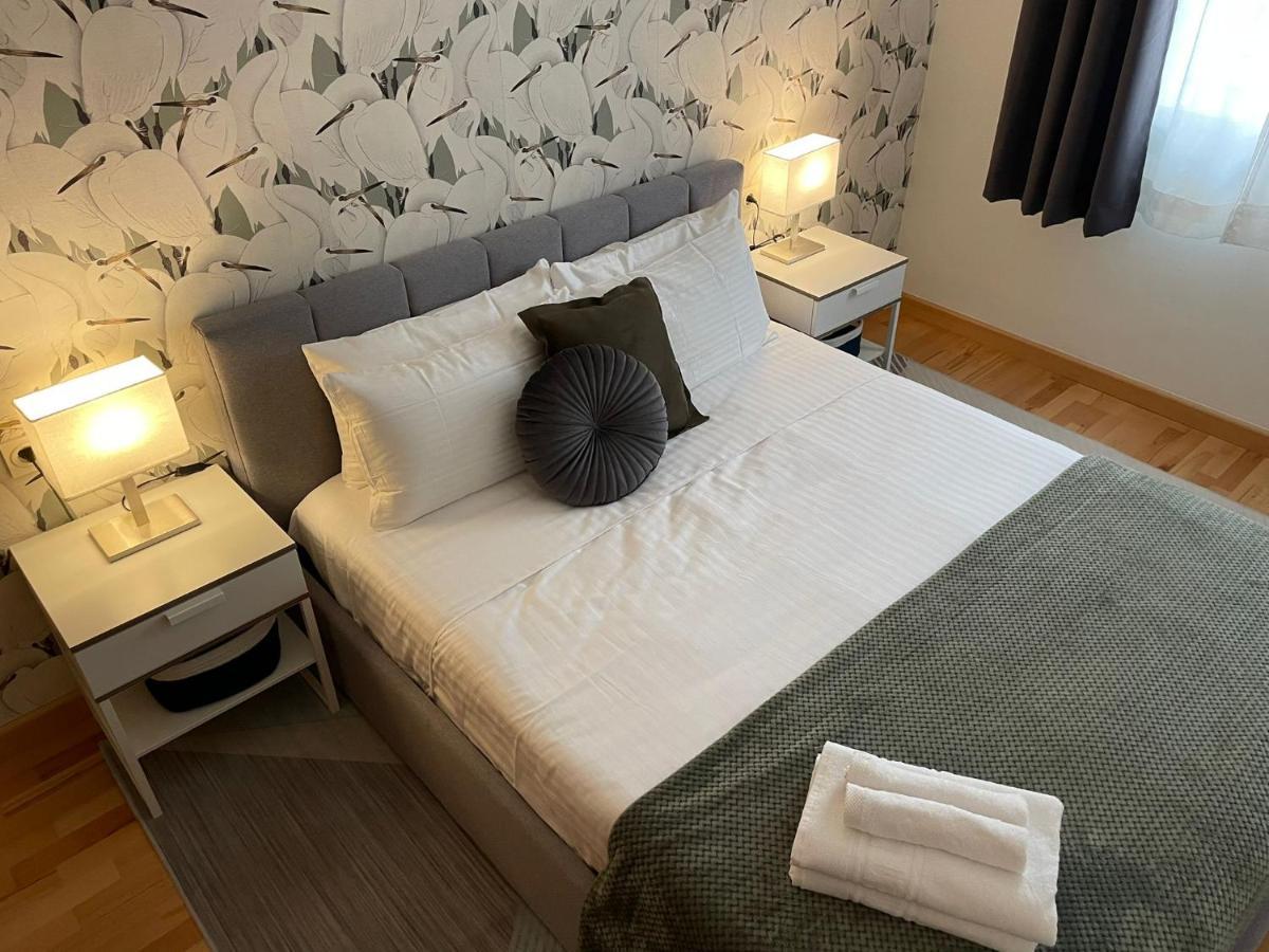 A Space That Feels Like With Private Parking Apartment Málaga