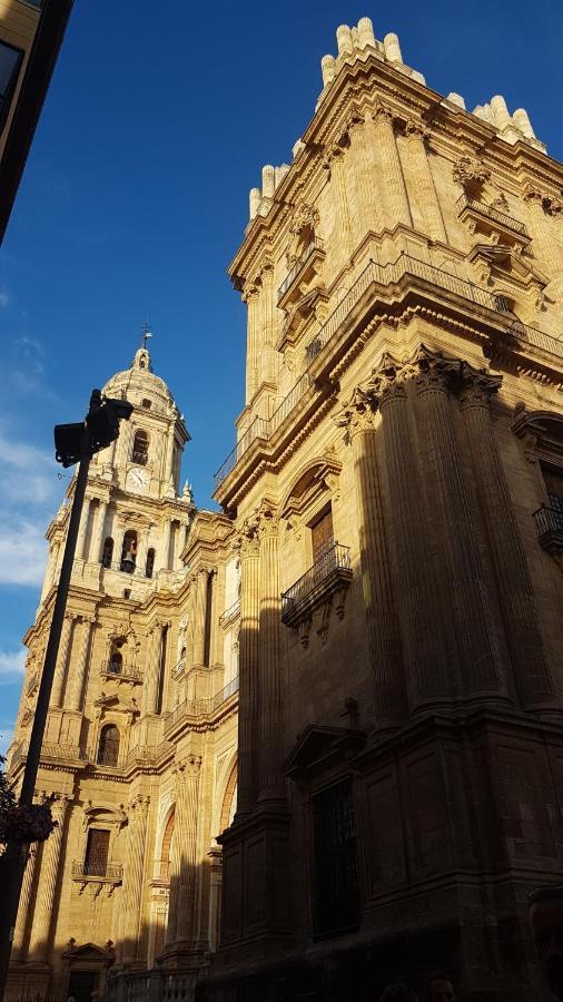 A Space That Feels Like With Private Parking Málaga
