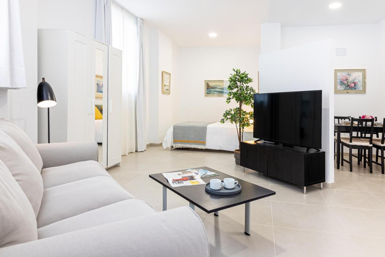 Center Flat. Center Train Station Apartment Málaga