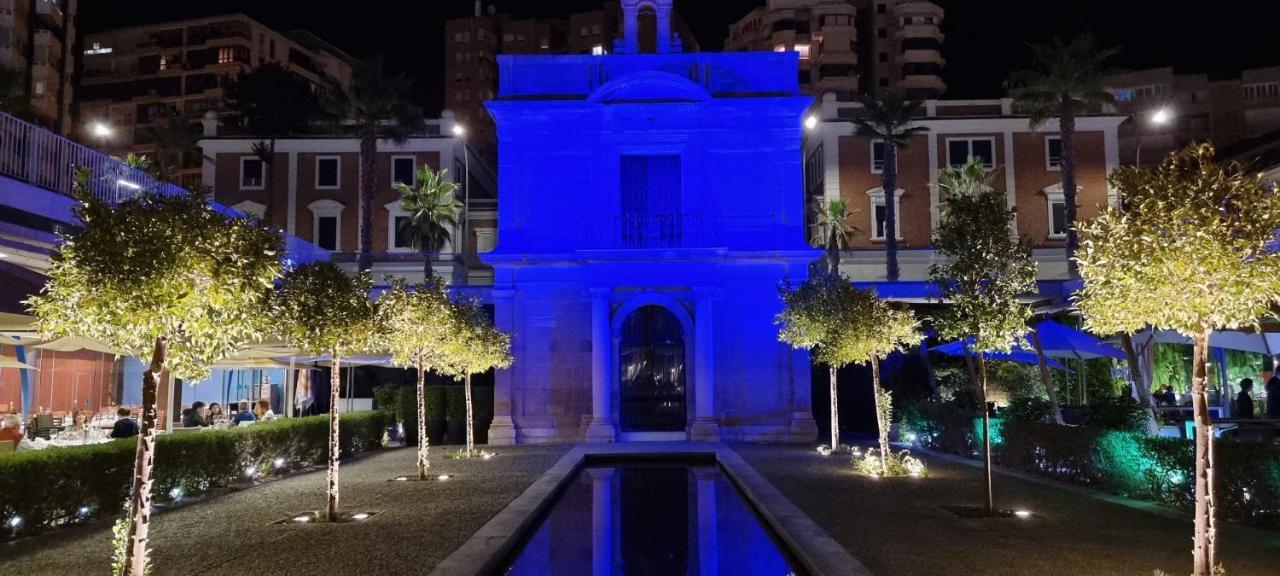 Gleaming & Well Located In Center Málaga