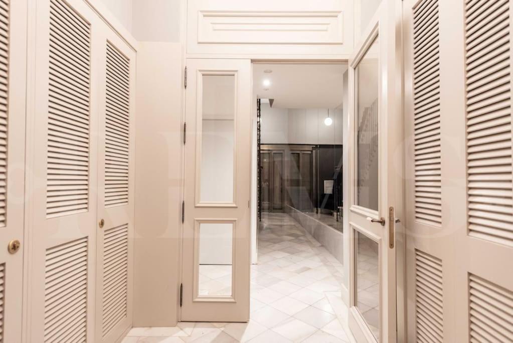 Apartamento Penthouse With Rooftop In The Heart Of By Rems