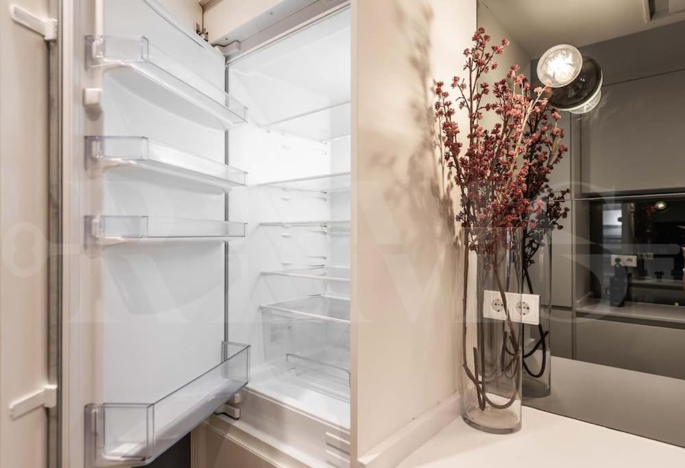 Penthouse With Rooftop In The Heart Of By Rems Apartamento