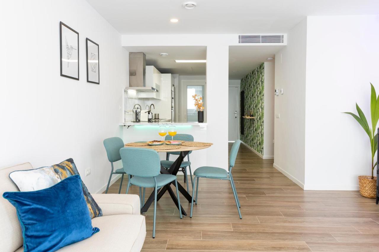 Fabuloso Nuevo Con Parking Y Piscina * Málaga