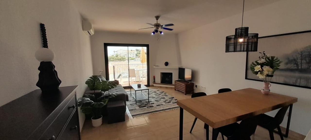 Tropicana, Nerja - 2 Bedroom Private With Sea Views Leilighet *