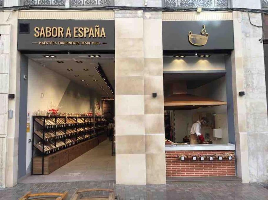 New!! - Dowtown Ollerias Lägenhet Málaga