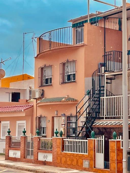 Semesterbostad Fantastic New 120m2 House In El Palo