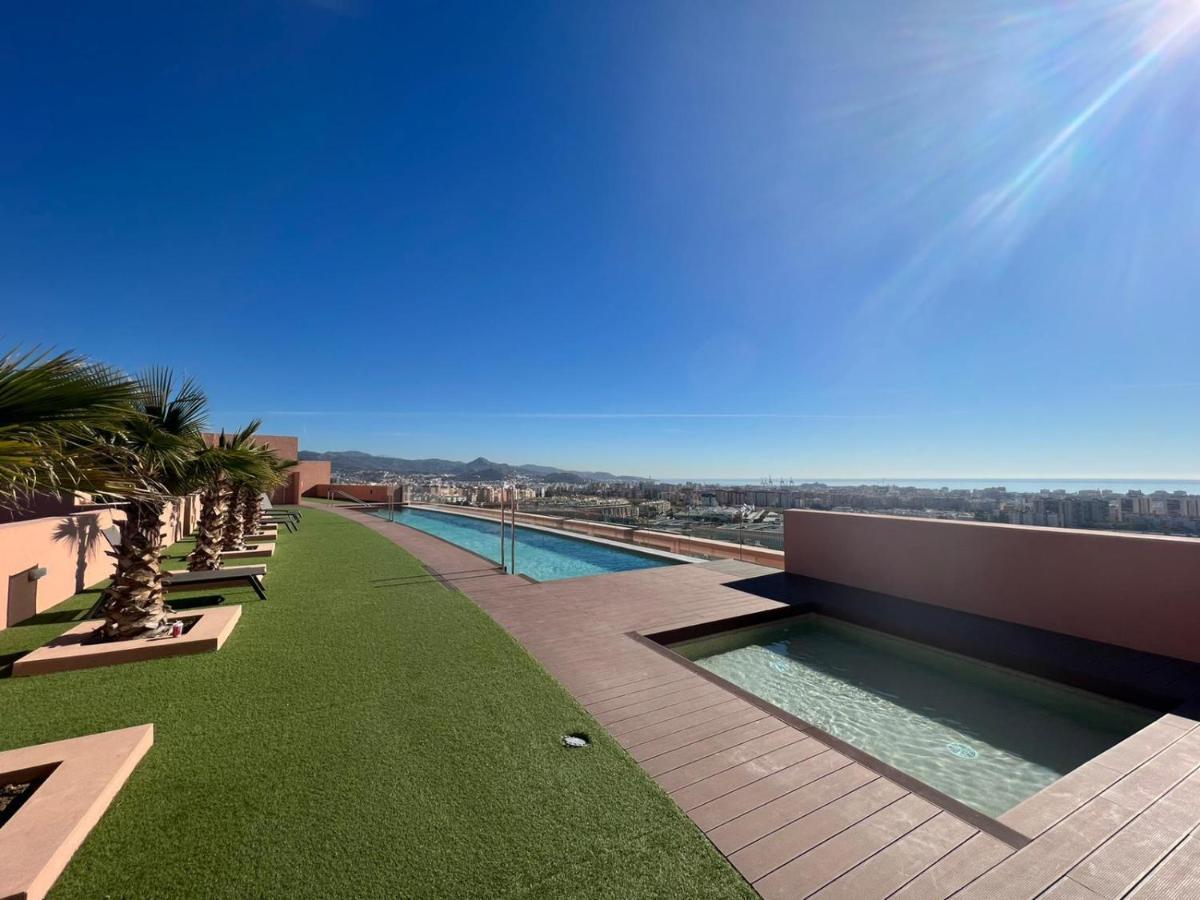 Apartment Sky Garden & Seasonal Pool Views By Ele *