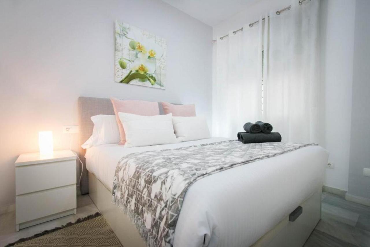 Holidays2malaga Eduardo Ocon Ground Floor Renovated In The Center Apartamento