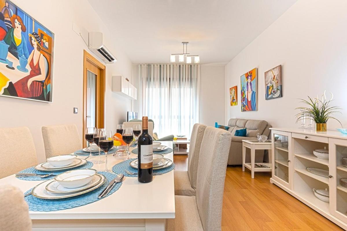 Apartamento -malagasunapts- Huge & * Pool* Freepark* Málaga