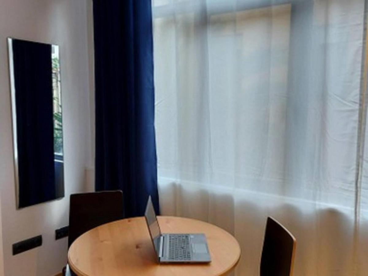 Lägenhet H2m Andres Perez Loft Ideally For Working - But Quiet And High Speed Wifi