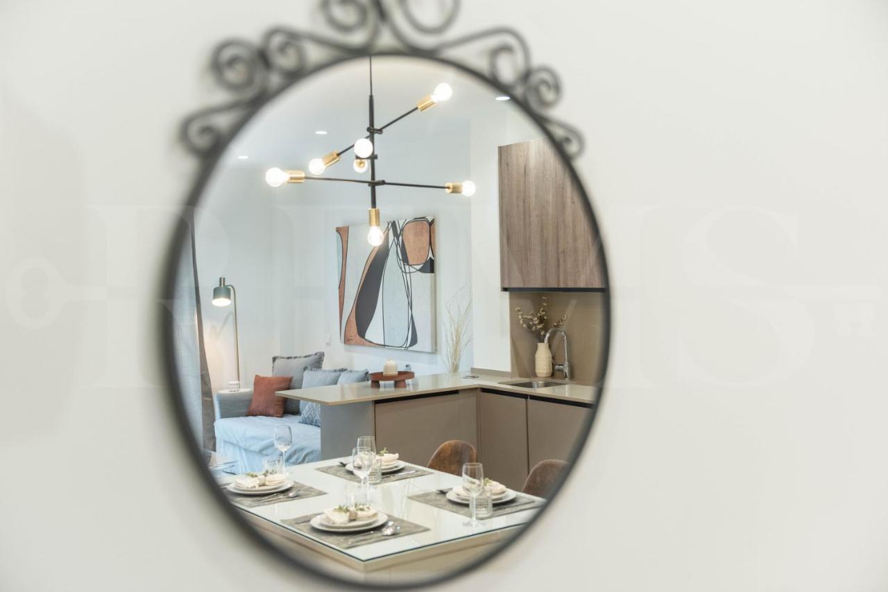 Lägenhet Lovely Duplex With Private Parking Near Center By Rems
