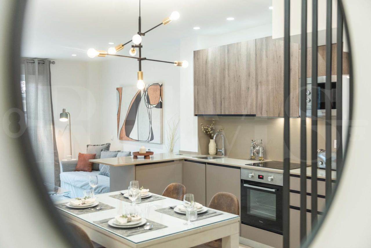 Lägenhet Lovely Duplex With Private Parking Near Center By Rems *