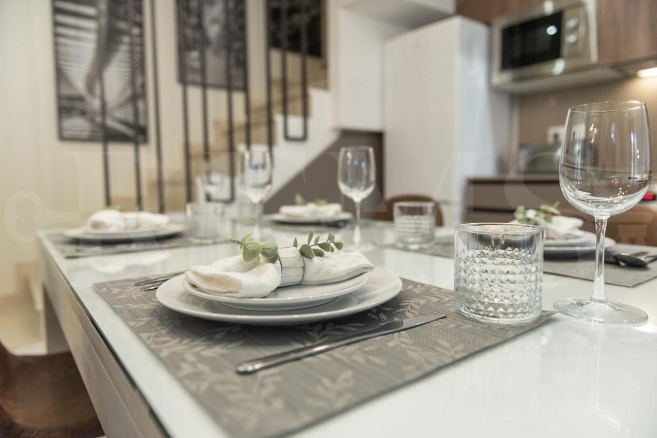 Lovely Duplex With Private Parking Near Center By Rems Lägenhet Málaga