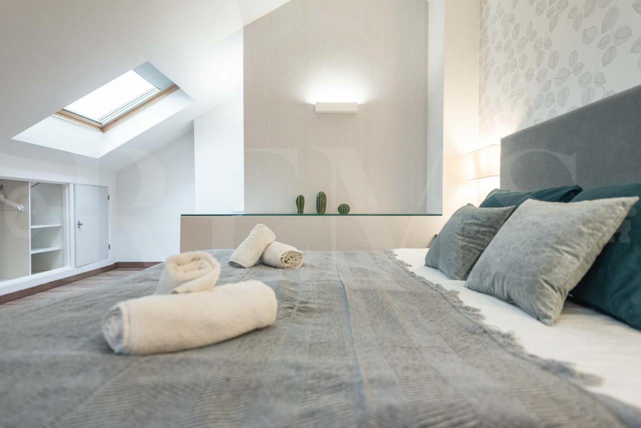 Lägenhet Lovely Duplex With Private Parking Near Center By Rems *
