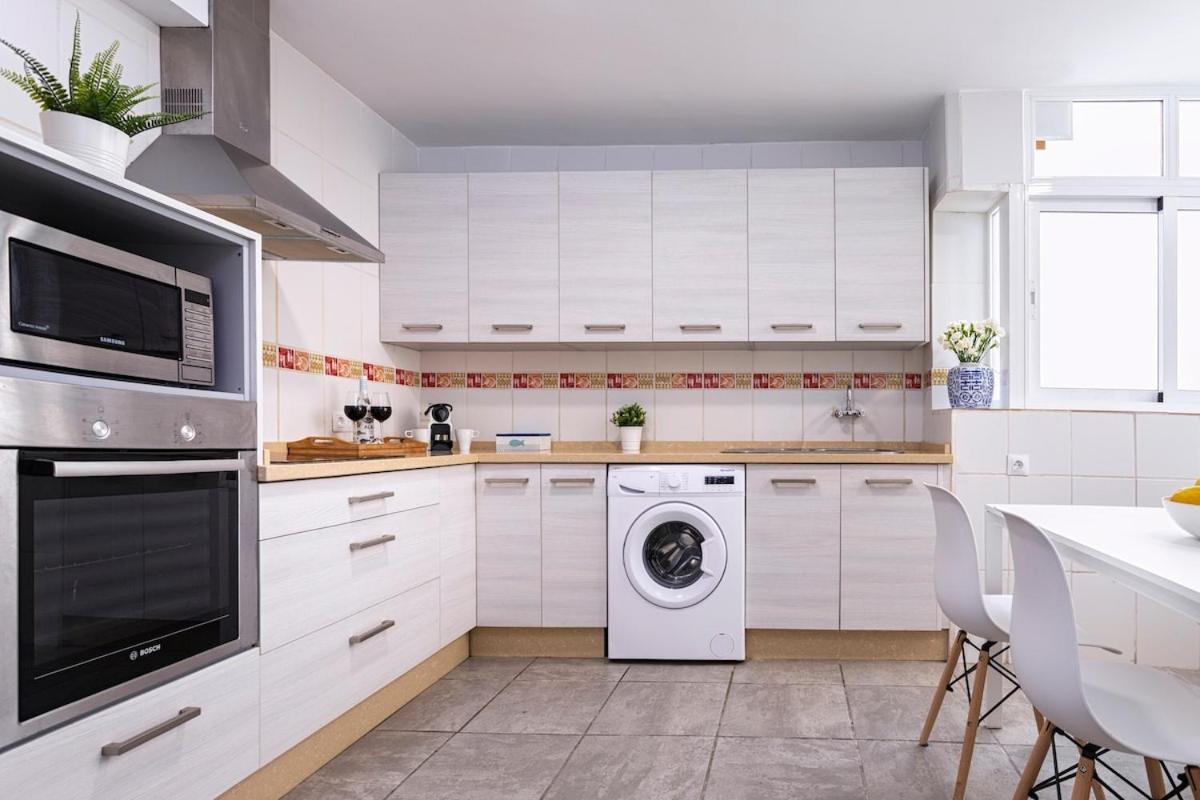 -malagasunapts- Premium Centre Freeparking Apartment *