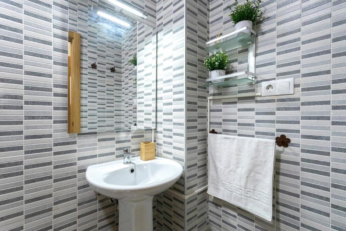 -malagasunapts- Freeparking Shared Pool Lejlighed Málaga