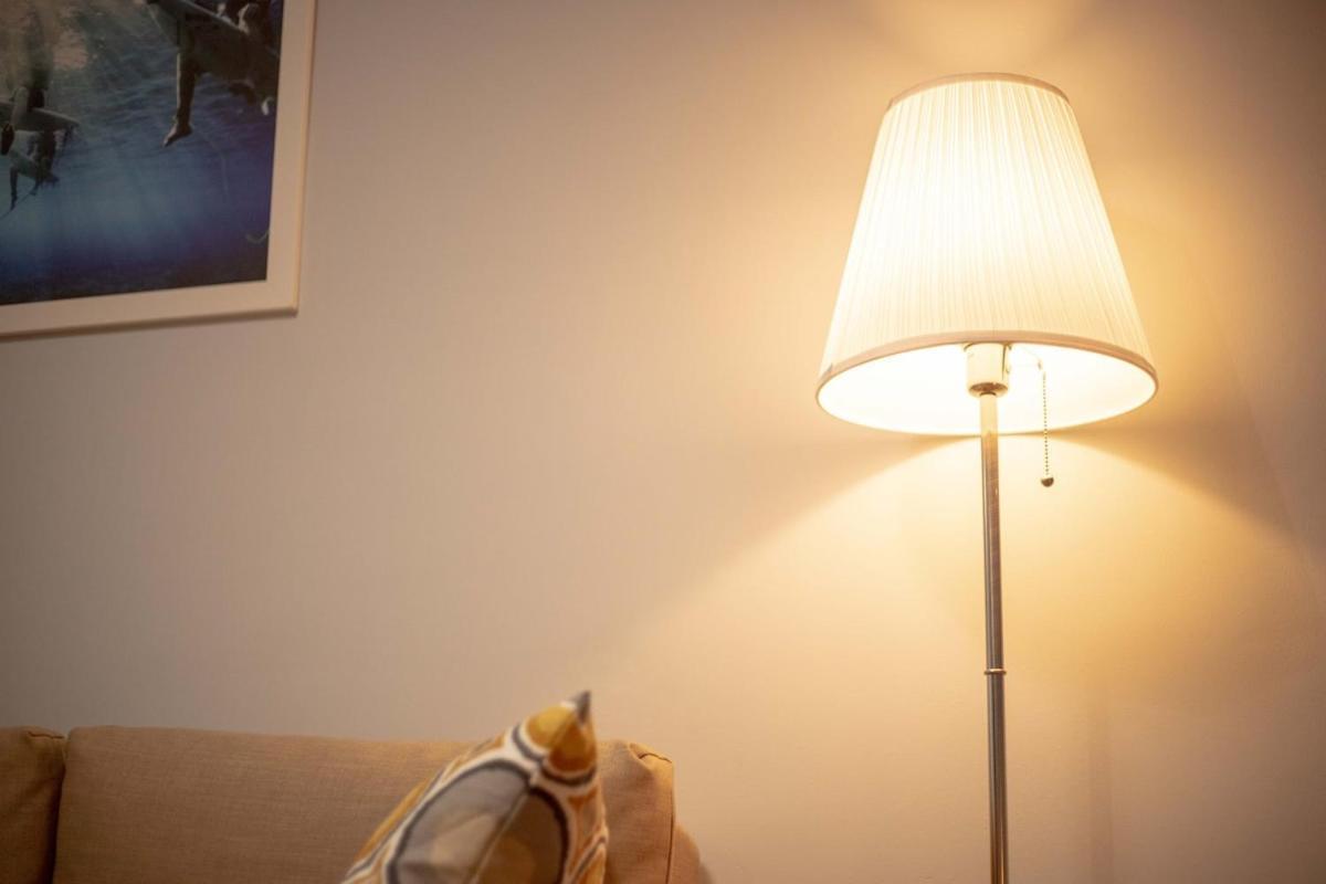 -malagasunapts- Stylish Centre Pool&parking Leilighet