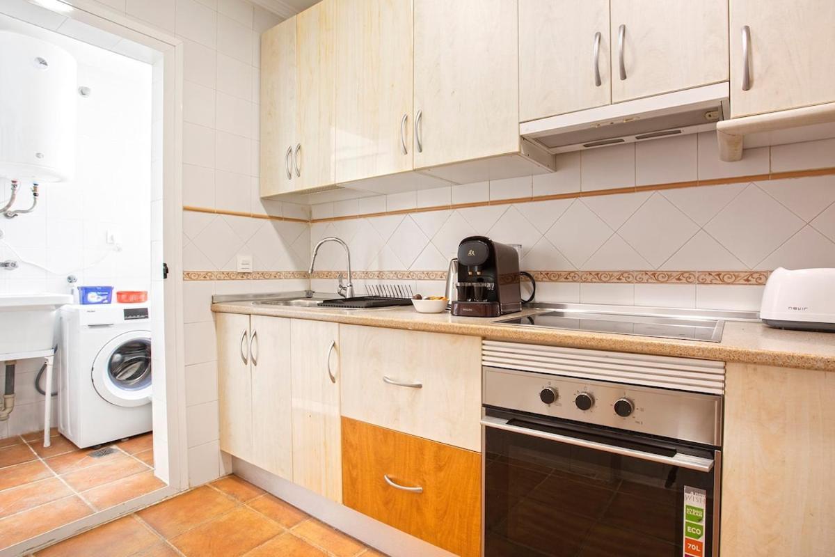 -malagasunapts-comfy&central Free Parking *