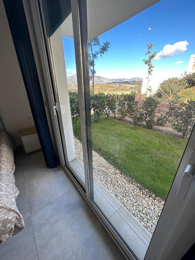 2-bedroom-apartment With A Terrace, Pool, Gym Lägenhet Málaga