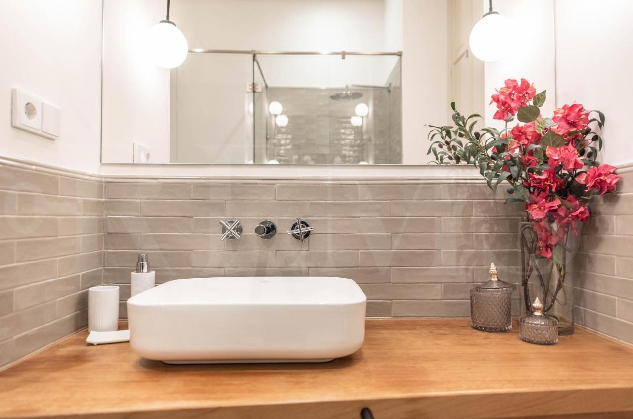 Modern Luxe In The Historic Center By Rems * Malaga