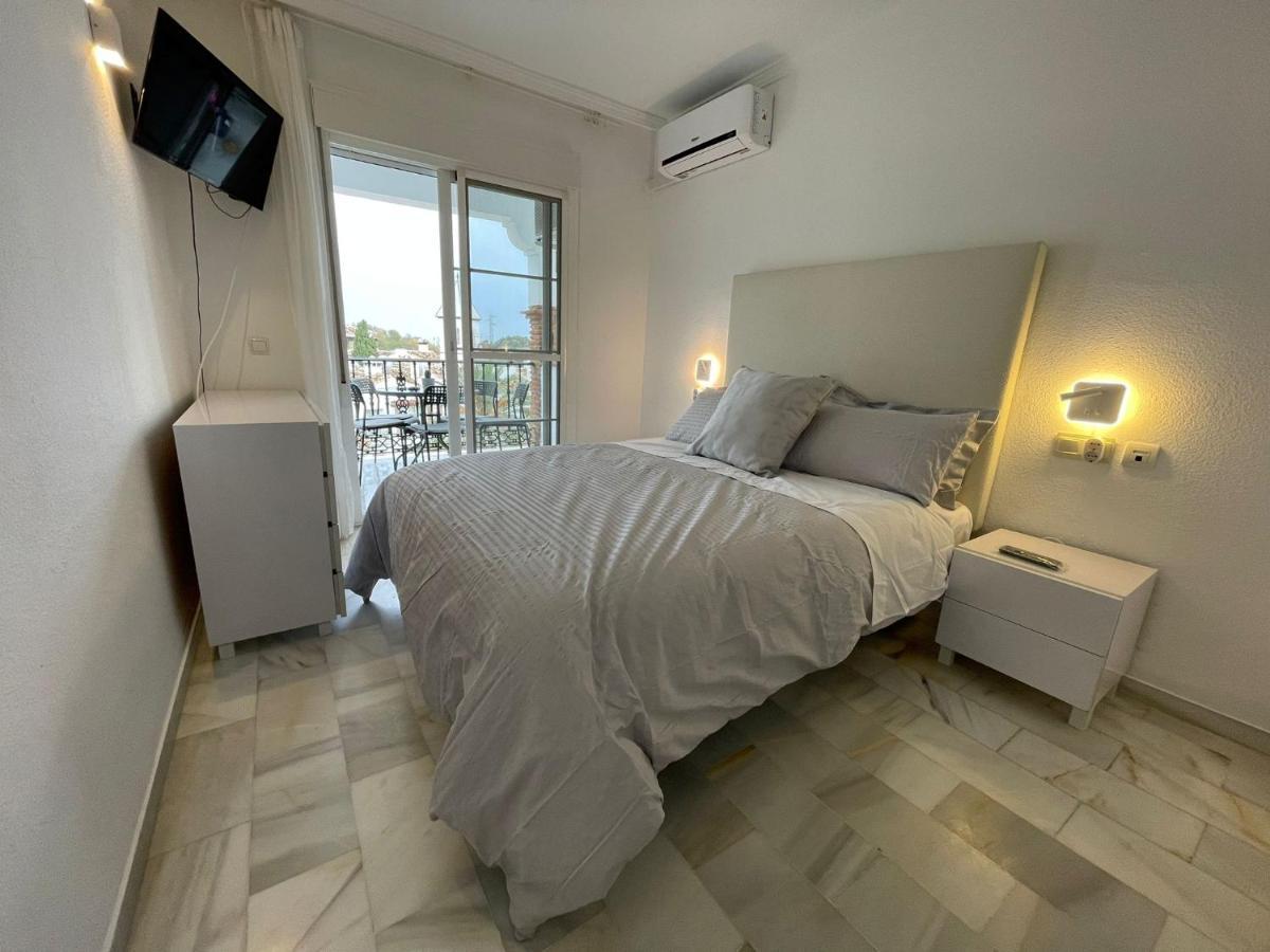 Malagatravelbook Piscina Y Parking Gratis Lejlighed Málaga