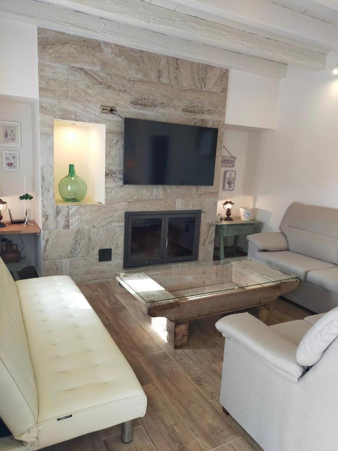 La Casa De La Huerta Stylish Family In Countryside