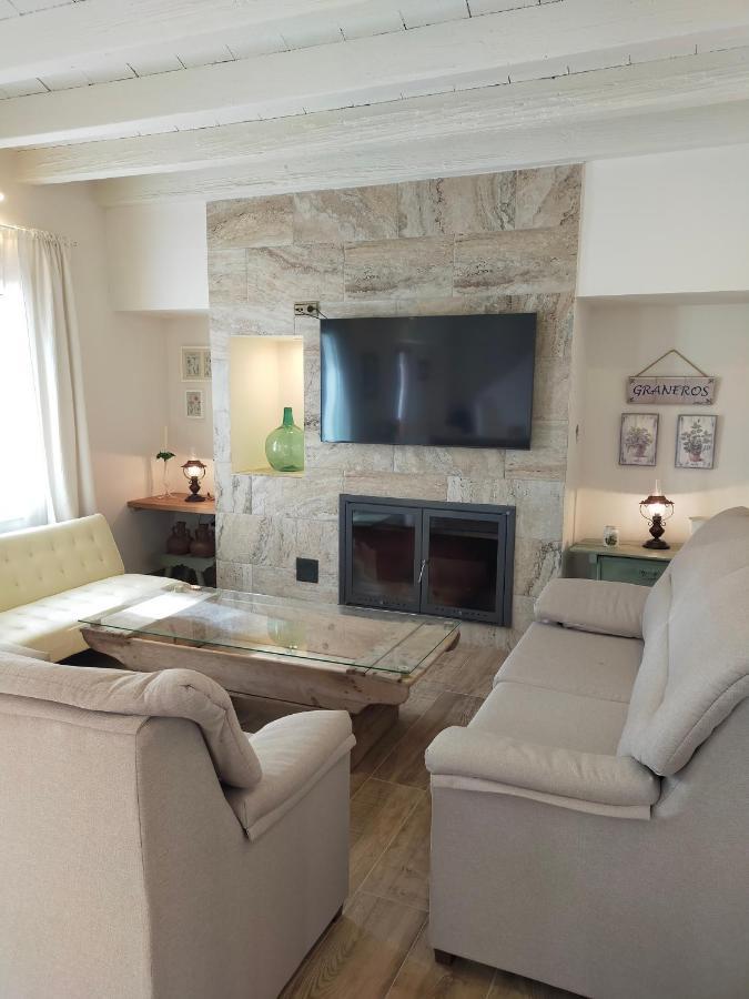 La Casa De La Huerta Stylish Family In Countryside