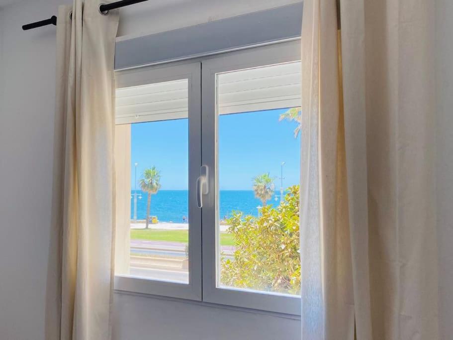 Almirante 1º Linea De Playa Con Parking Apartment *