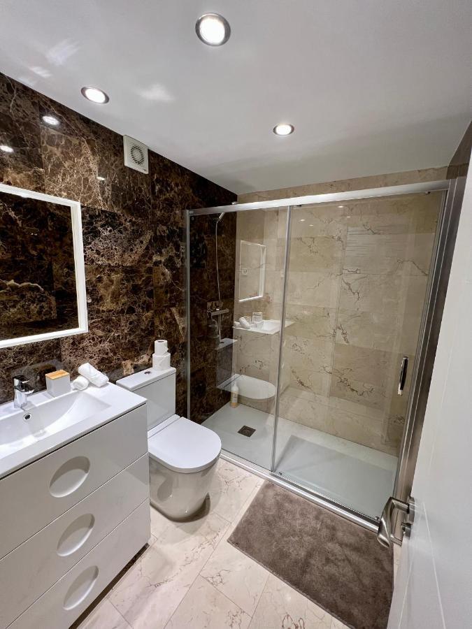 Prestige Iii Apartment