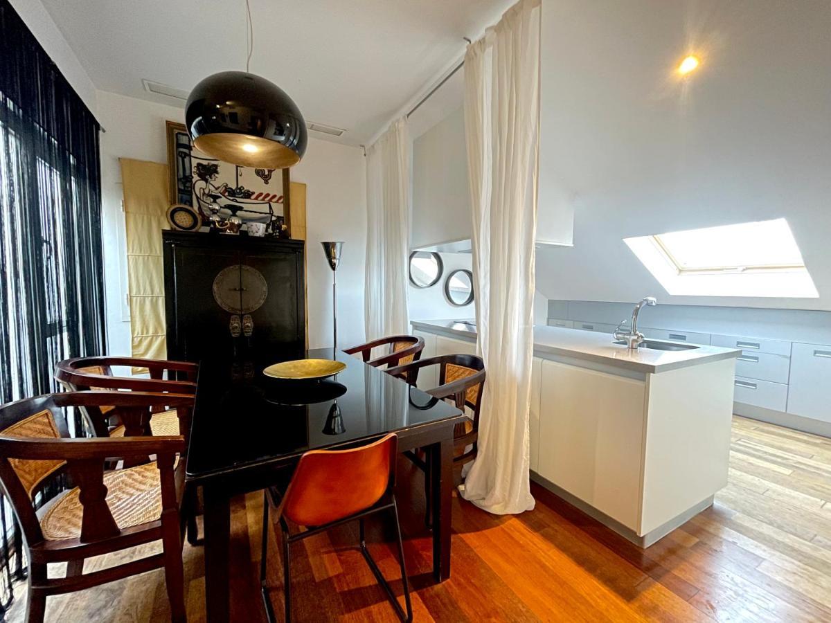 Atico En Plaza De La Constitucion 3 Bedrooms Lägenhet Málaga