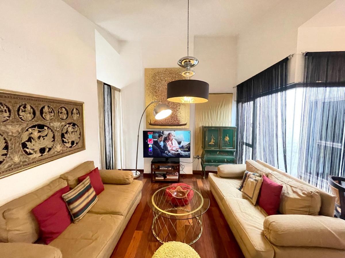 Lägenhet Atico En Plaza De La Constitucion 3 Bedrooms