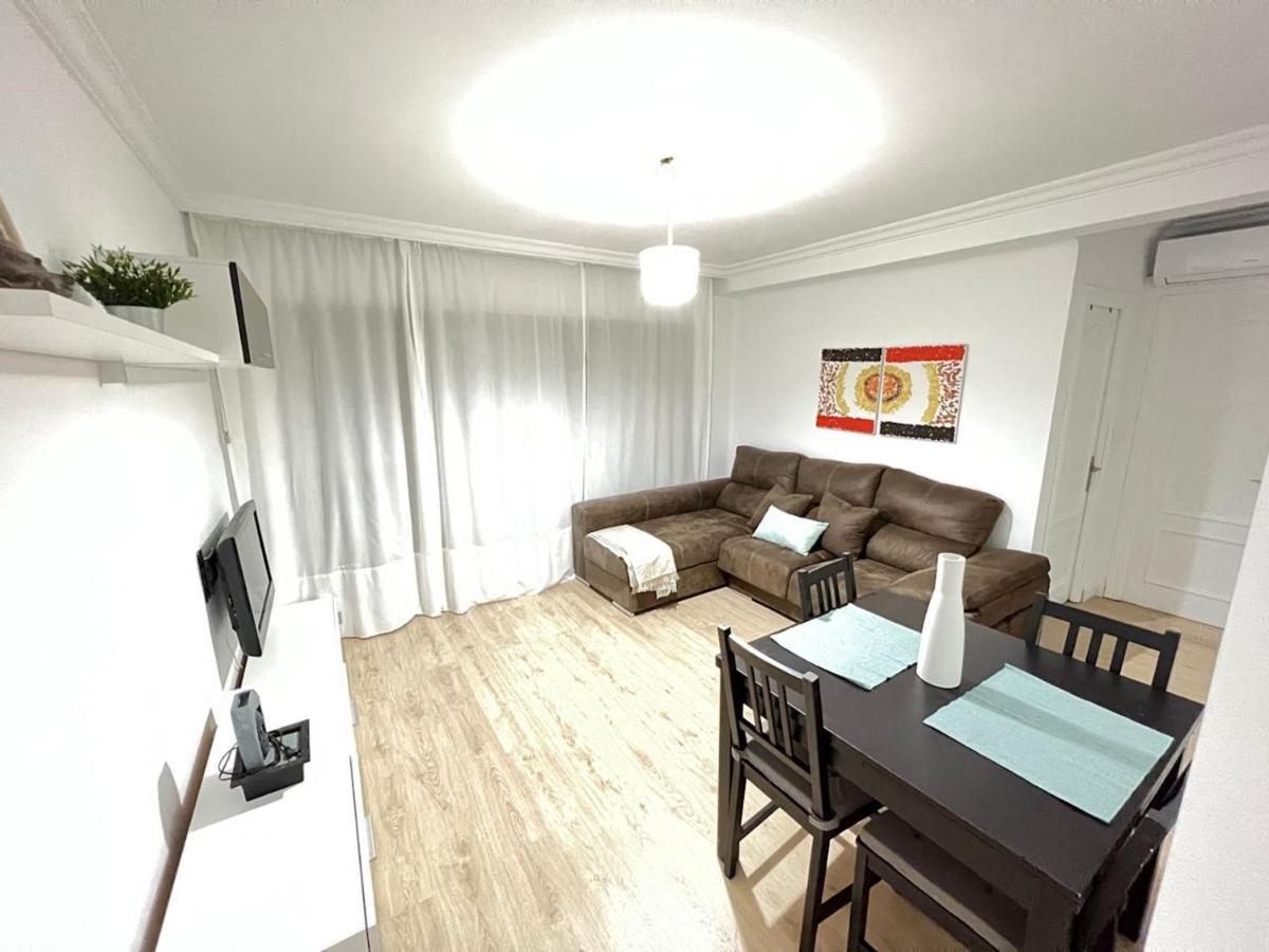 Holidays2malaga Dr Maranon 3 Bedrooms Terrace Aircon North Málaga