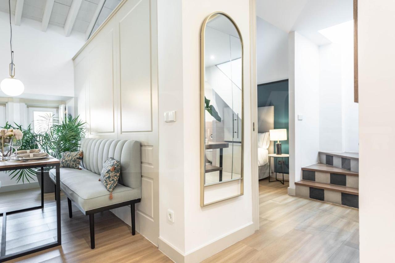 Penthouse With Rooftop In The Heart Of By Rems Apartamento