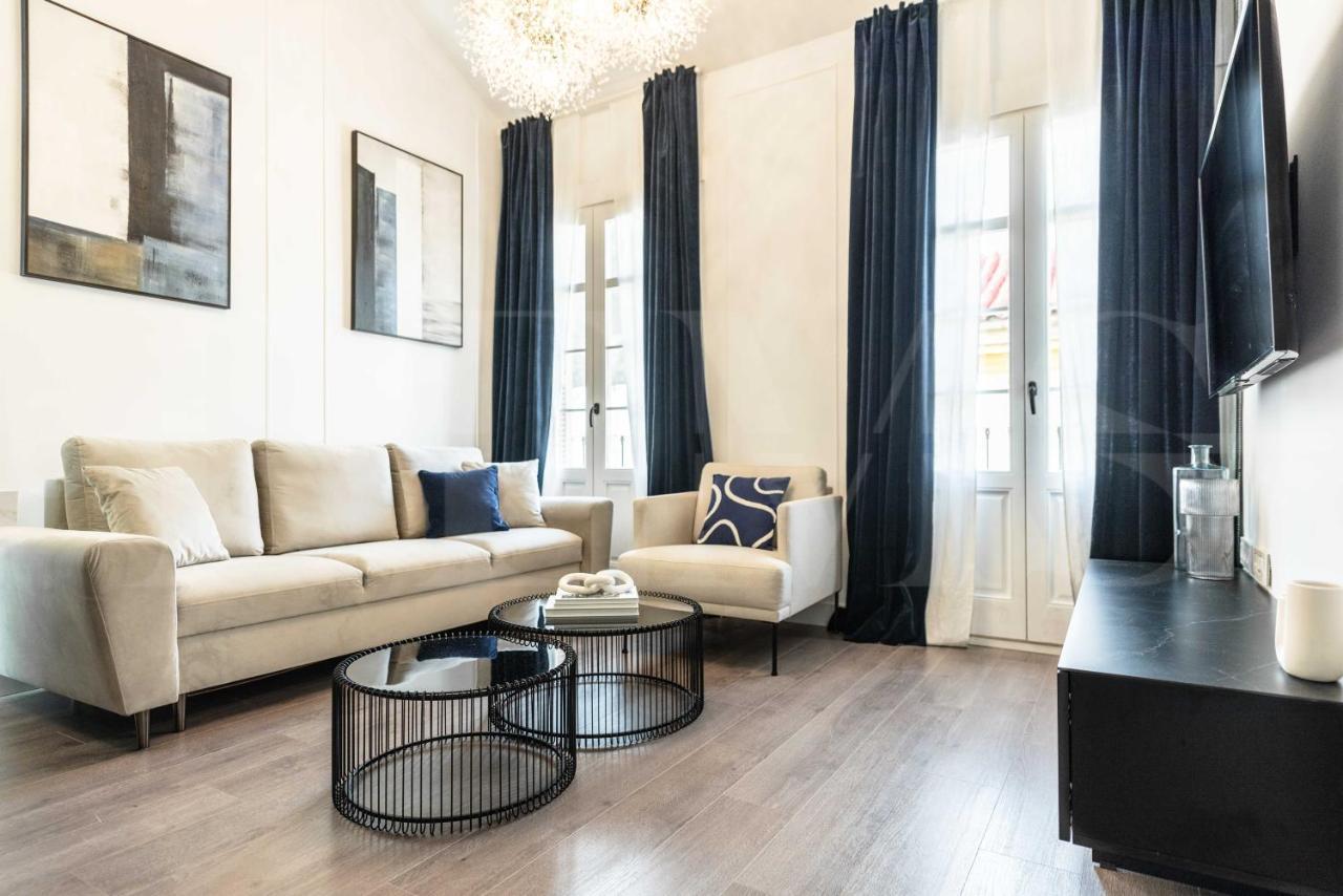 Contemporary Luxe Duplex In The Heart Of By Rems Apartment Malaga