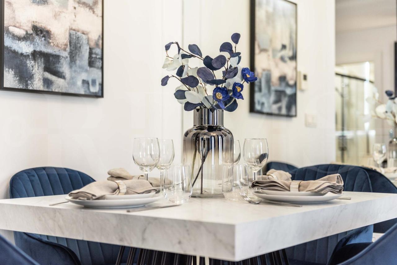 Apartment Contemporary Luxe Duplex In The Heart Of By Rems *
