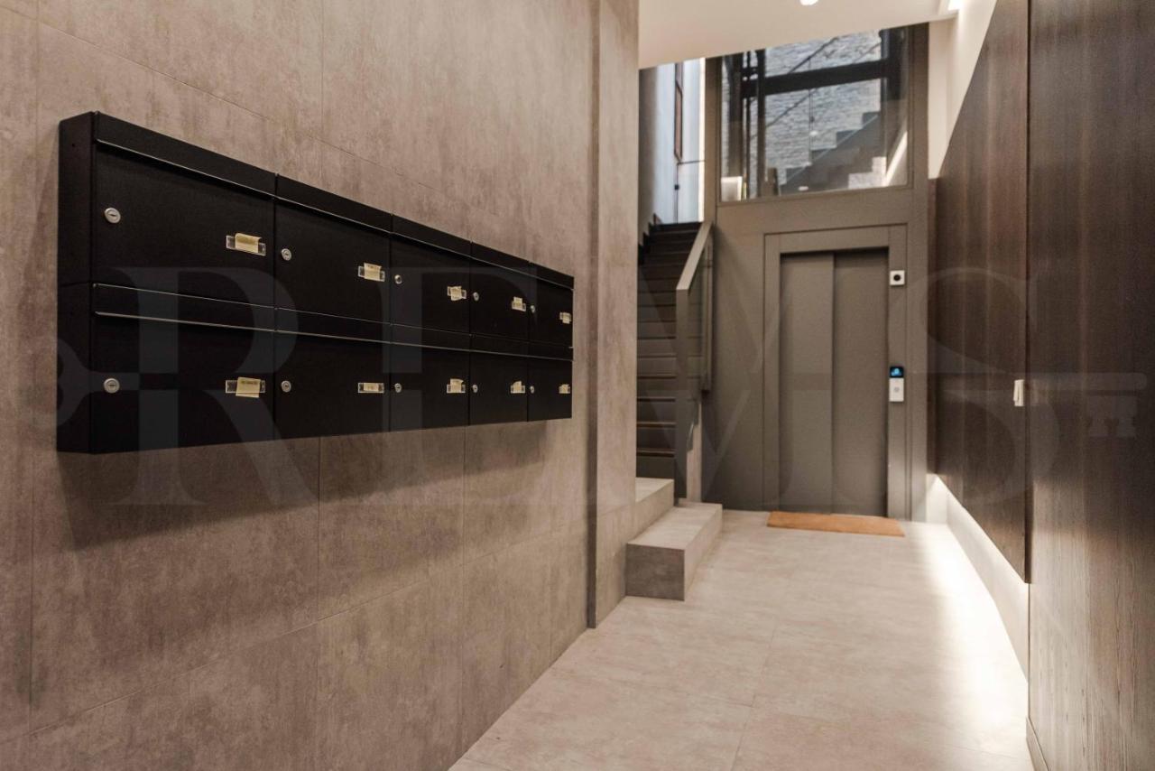 Contemporary Luxe Duplex In The Heart Of By Rems Apartment *