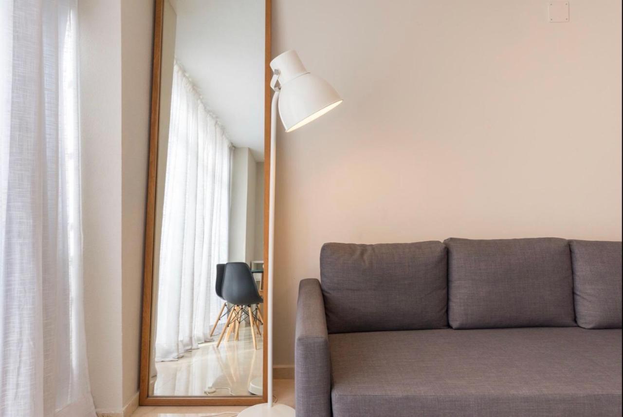 Gran Familiar, Amigos O Trabajo Apartamento