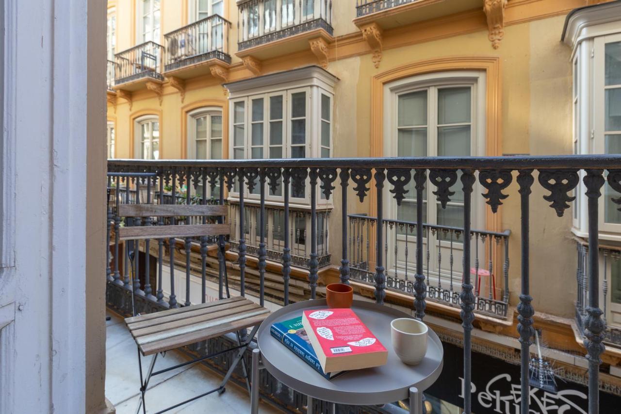 Puerta De Larios: Three-bedroom With Balconies And Patio Málaga