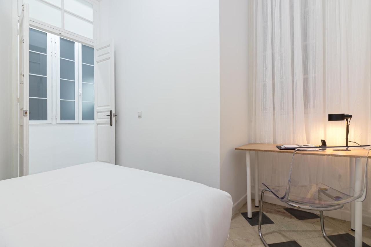 Appartement Center Flat Balcony At Picasso's *