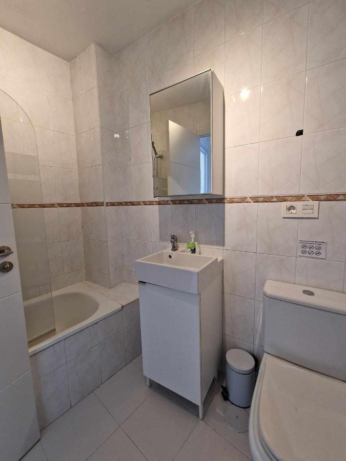 Apartment 3 Con Parking Y Terraza En C Marmoles Malaga