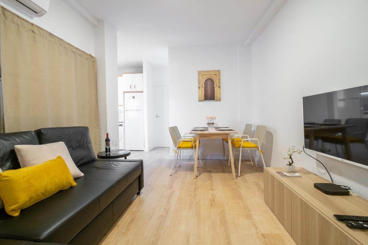 Appartement Self Check-in! In The Heart Of Malaga!