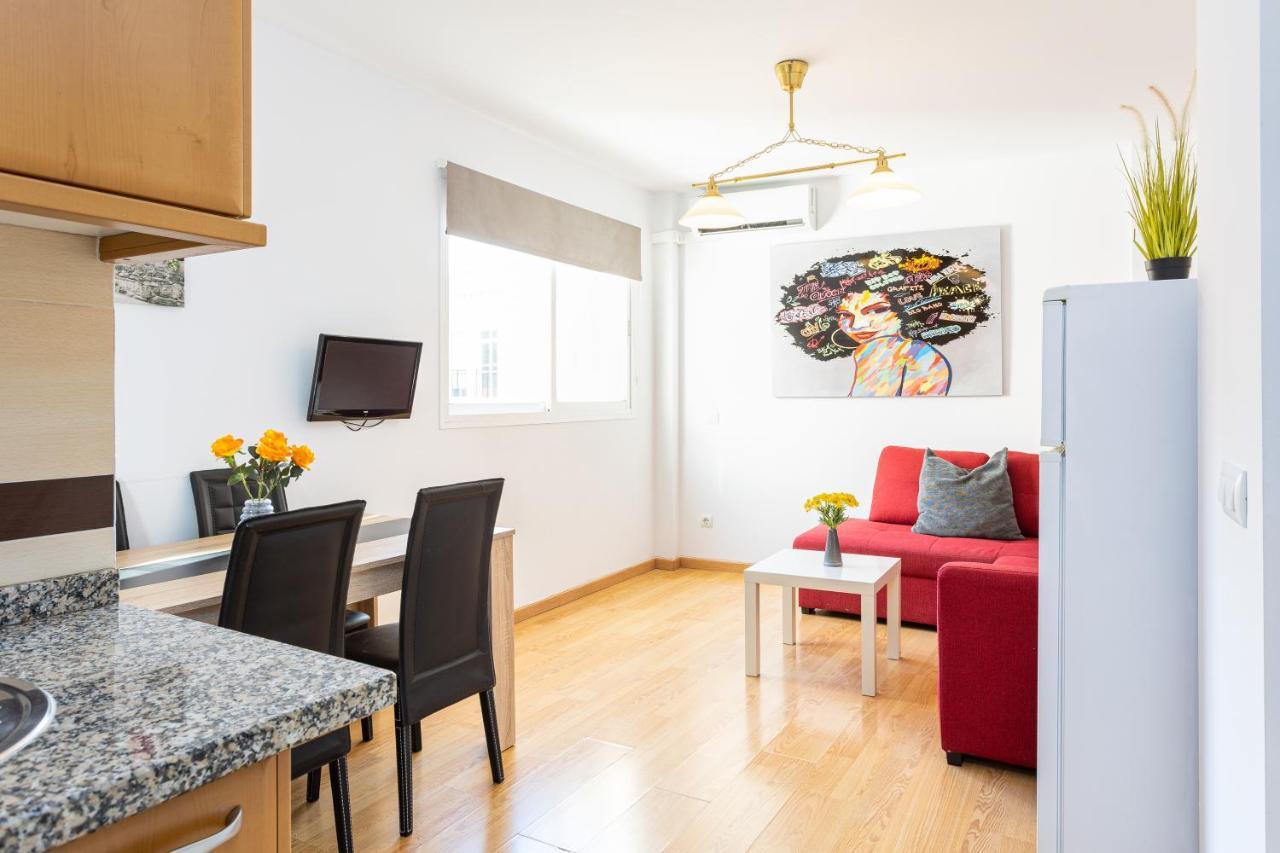 Apartment Holidays2malaga Cruz Center With Aircon & Wifi