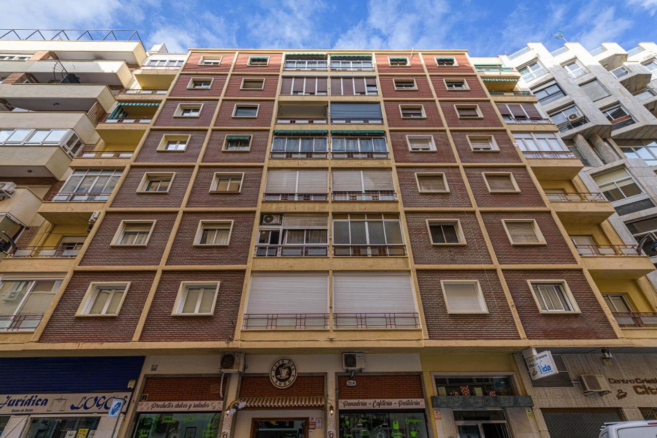 Lägenhet Wintowinrentals Ubicacion Fabulosa, Completo Con Parking En El Soho De Málaga