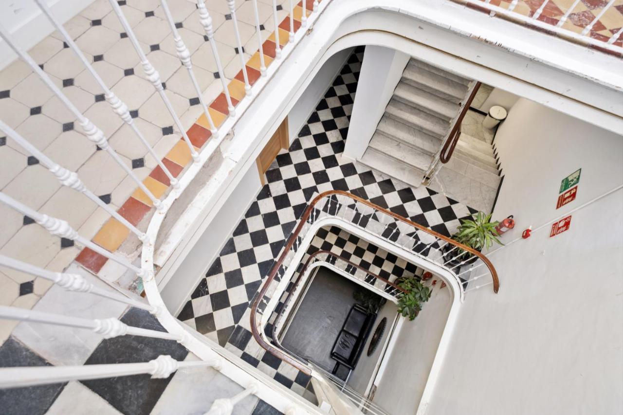 Malaga City Suites 2*