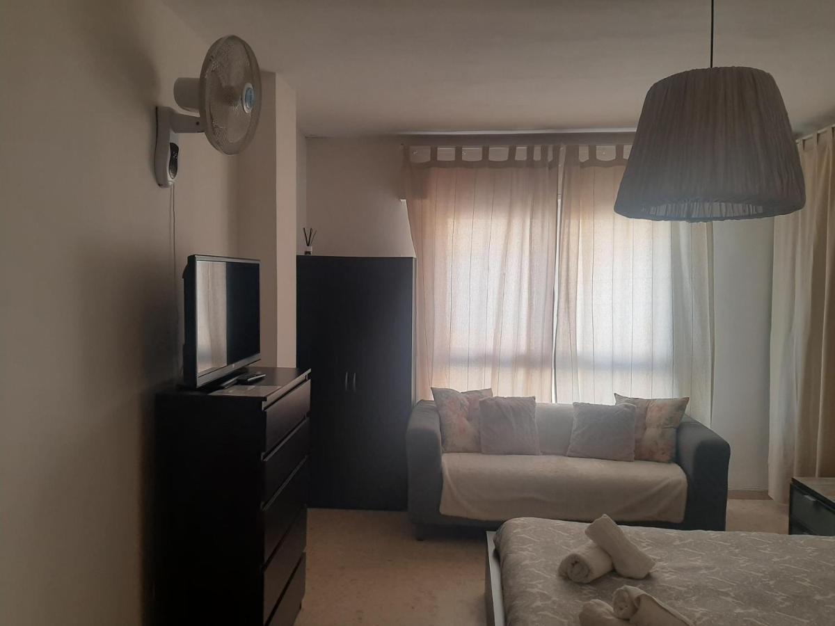 Rafaela Casa de hóspedes Málaga