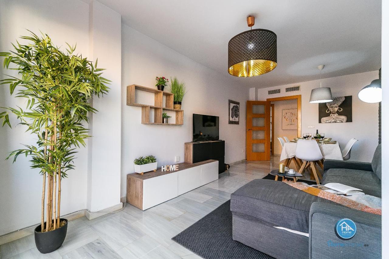 Premium Penthouse With Roof Terrace And Parking In Carlos Haya * Malaga