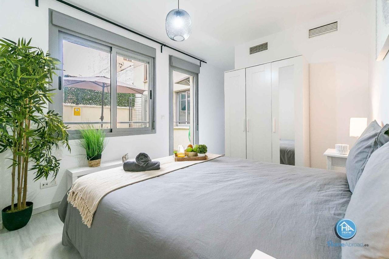 Bajo Urbano Boutique En Carlos Haya Con Terraza Y Parking * Málaga
