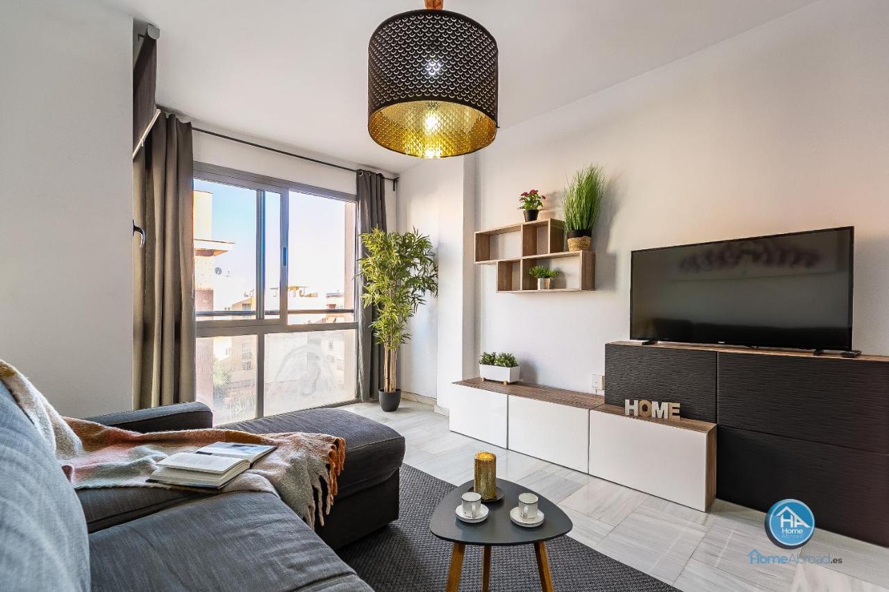Premium Penthouse With Roof Terrace And Parking In Carlos Haya * Malaga