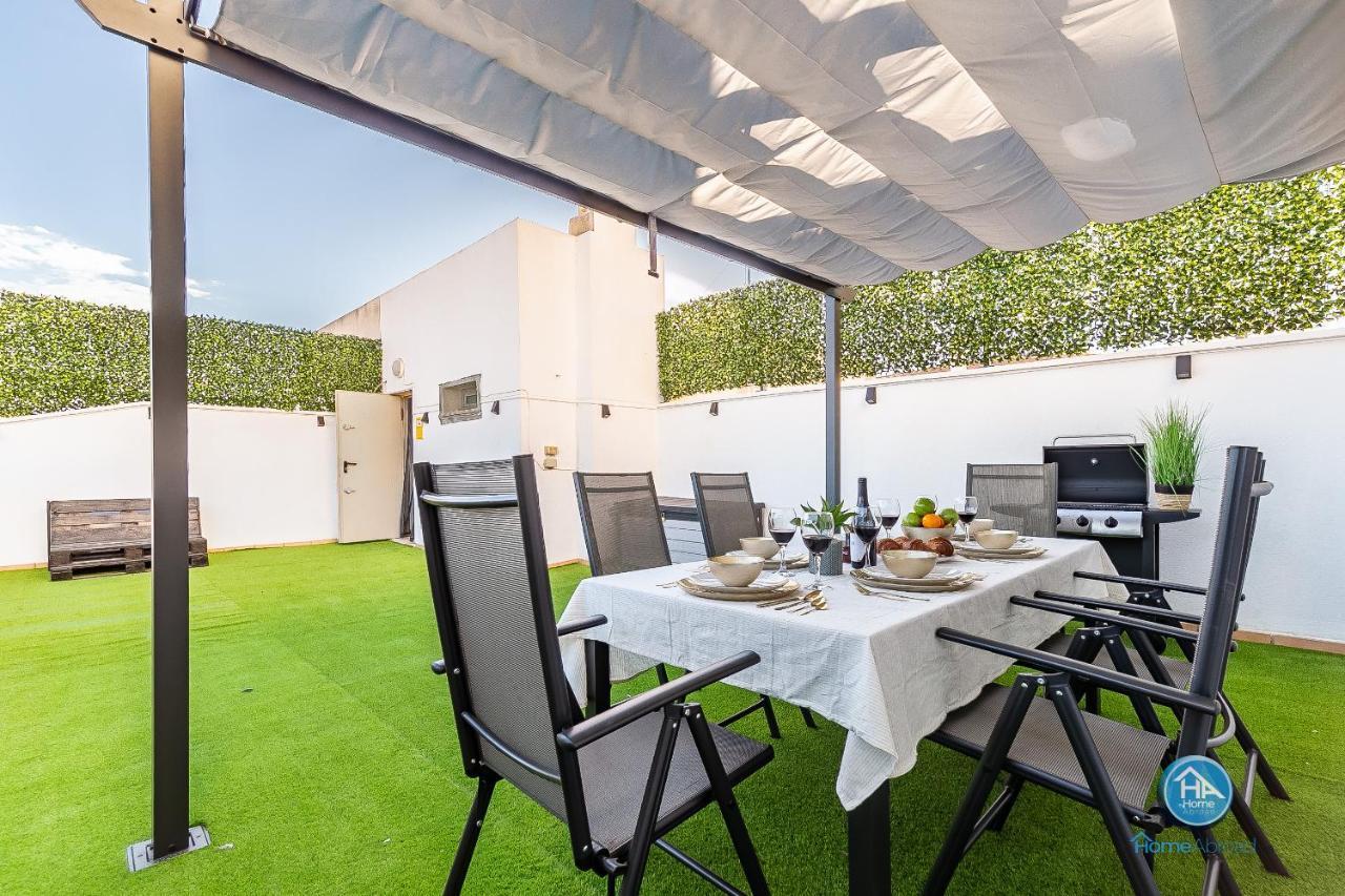 Apartment Premium Penthouse With Roof Terrace And Parking In Carlos Haya *