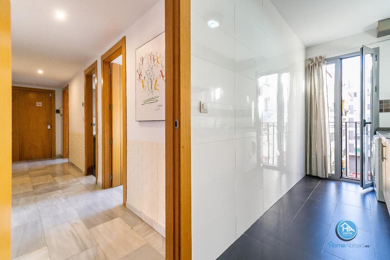 Premium Penthouse With Roof Terrace And Parking In Carlos Haya Apartment Malaga
